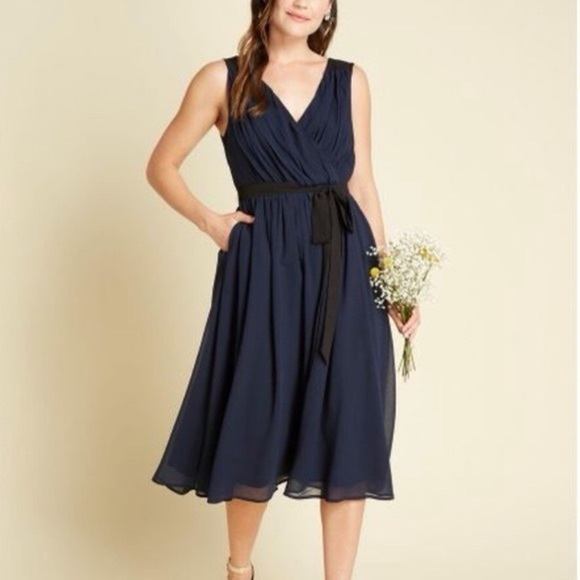 ModCloth Wholly Romantic Dress Midi NWT Sash Size Medium Grecian Navy Blue - Picture 1 of 12